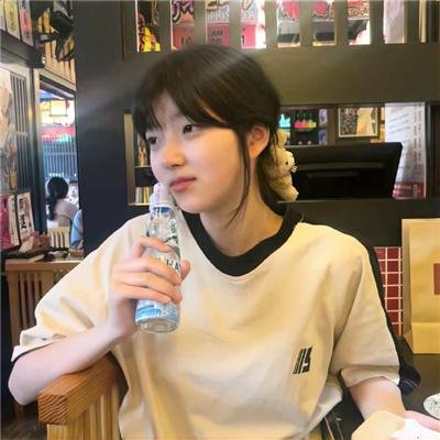 飞向宇宙：巴斯的浩瀚无垠之旅